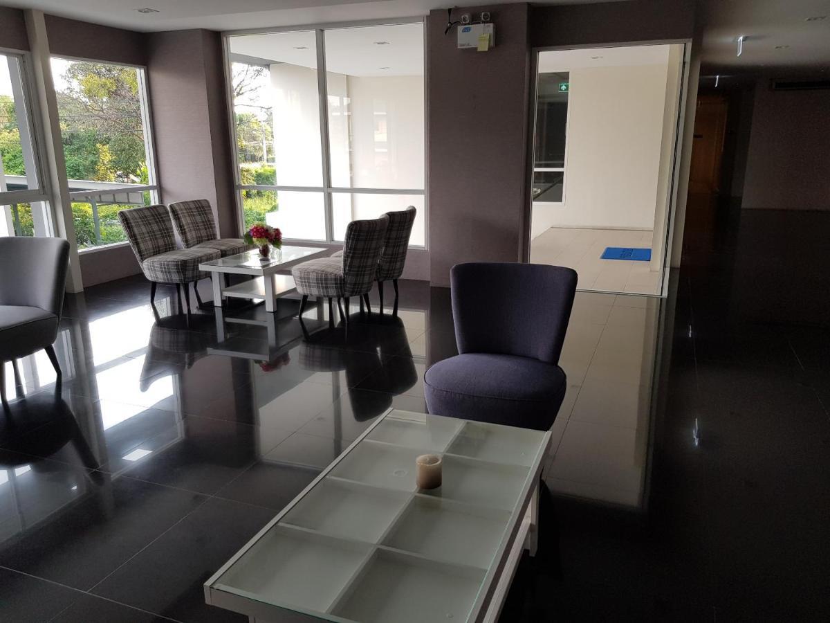 Execlusive Seaview 1 Bedroom Suite With Toproof Pool At The Patio Bangsaen Ngoại thất bức ảnh